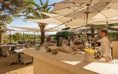 2501_bar-exterieur-restaurant-gastronomique-herault-les-carrasses.jpg